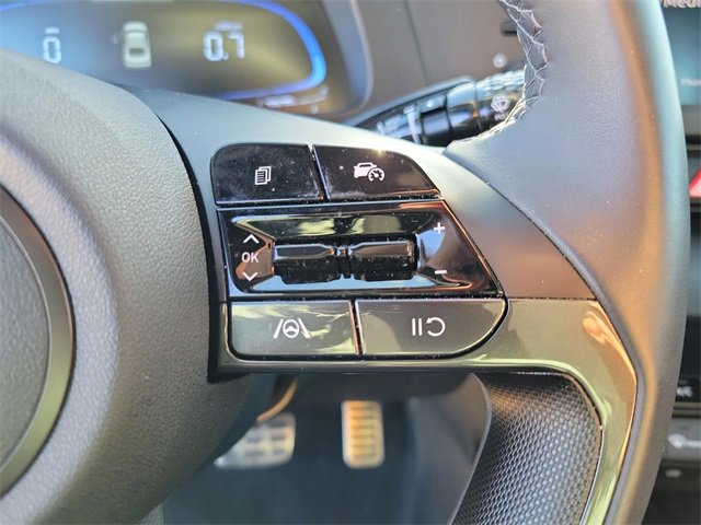 Used 2025 Hyundai Elantra Sport image 19