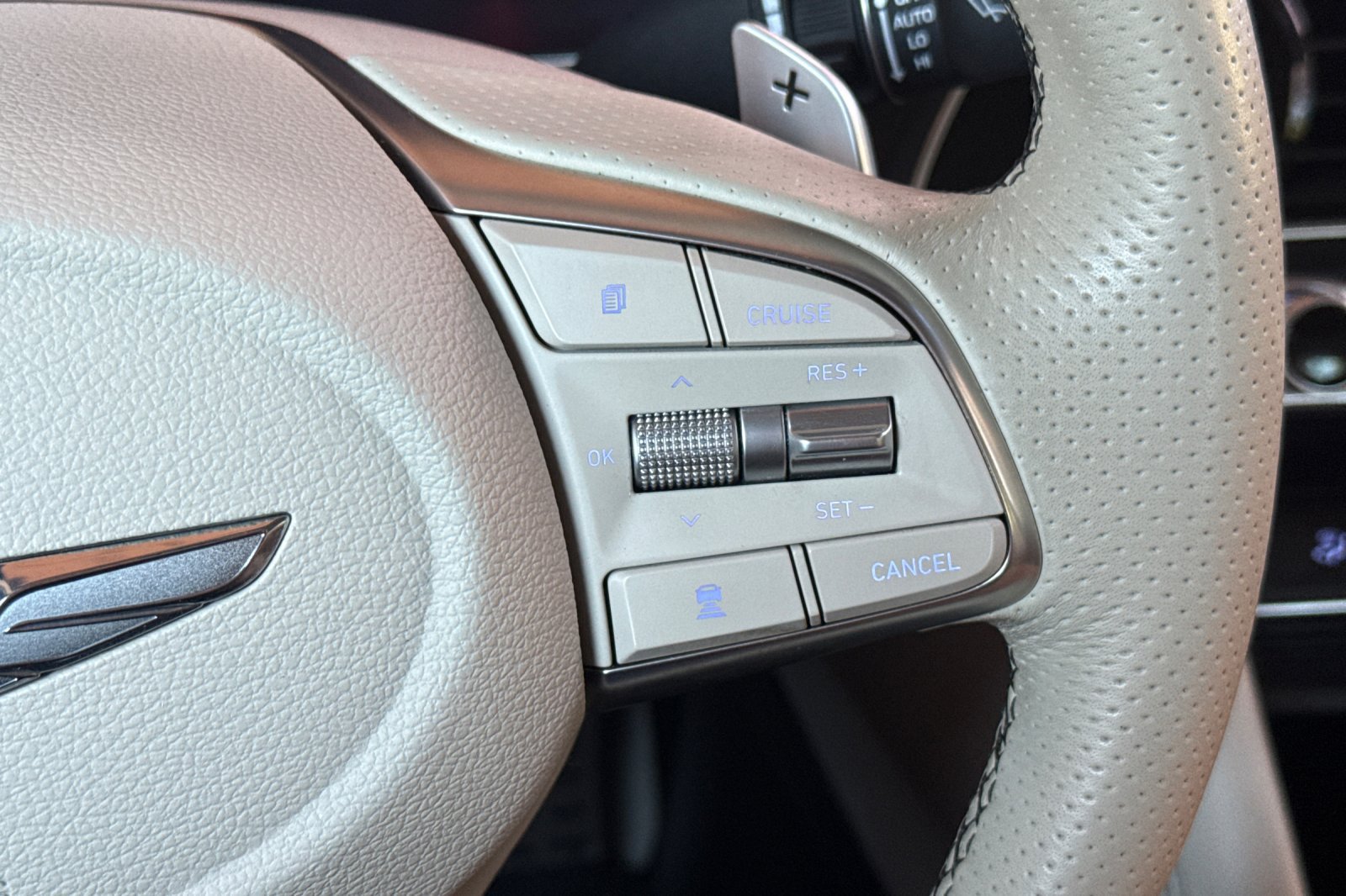 Used 2019 Genesis G70 3.3T Design RWD image 33