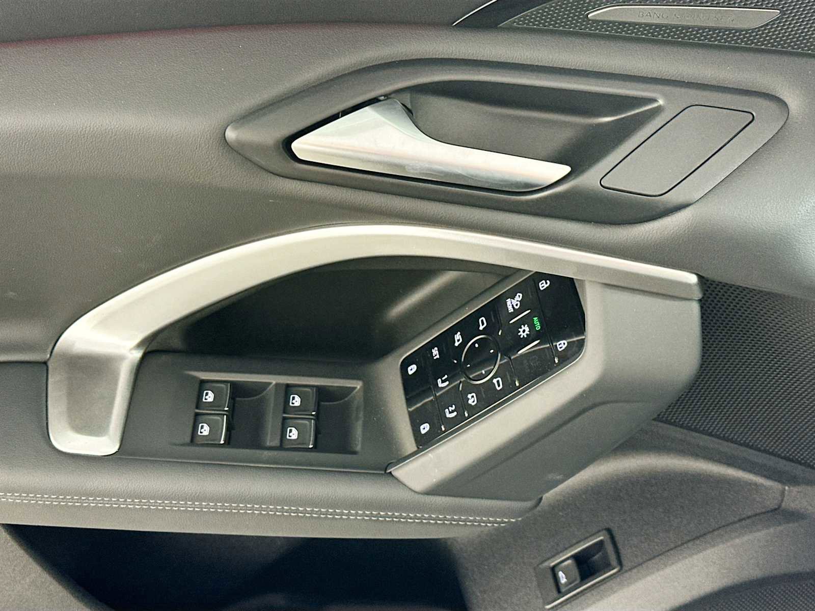 New 2025 Audi Q5 Premium Plus image 17