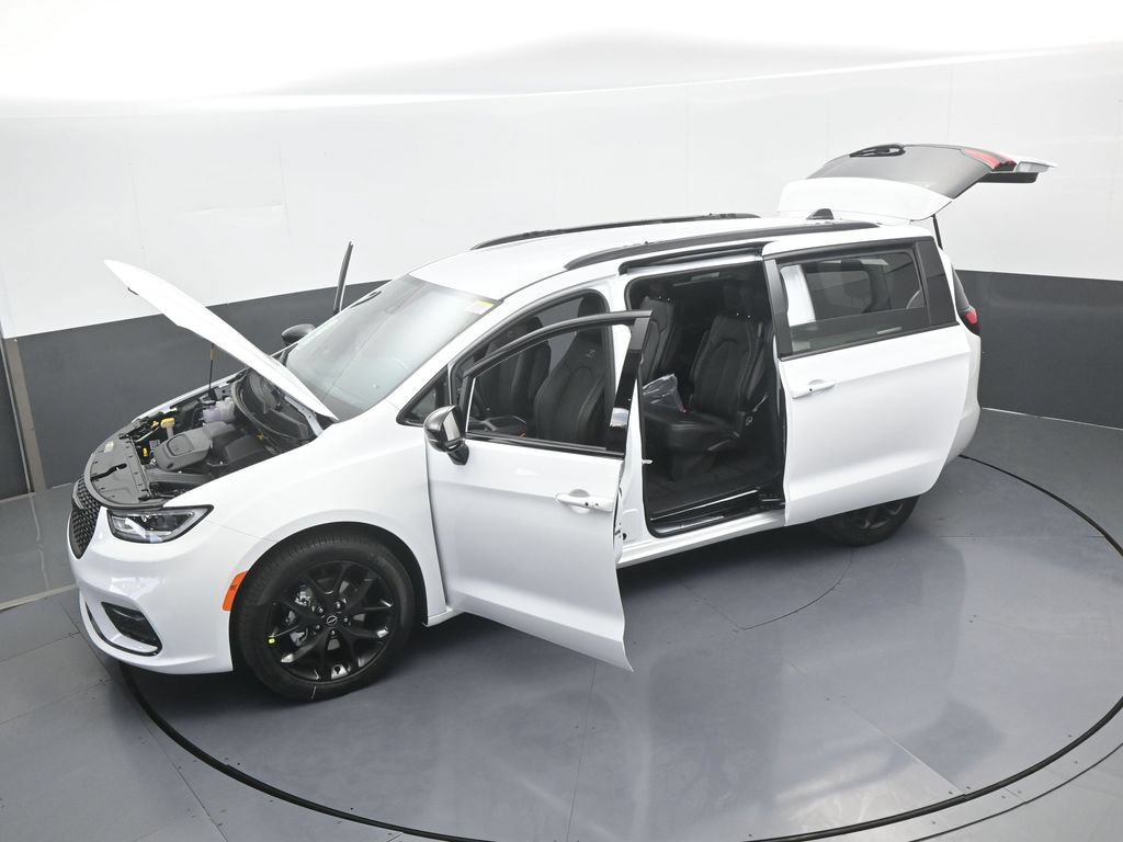 New 2026 Chrysler Pacifica Select w/ S Appearance Package FWD image 63