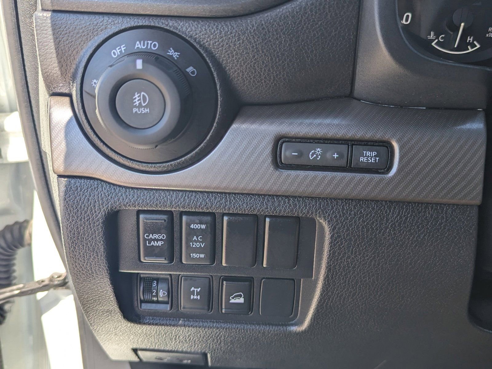 Certified 2024 Nissan Titan PRO-4X AWD/4WD image 31