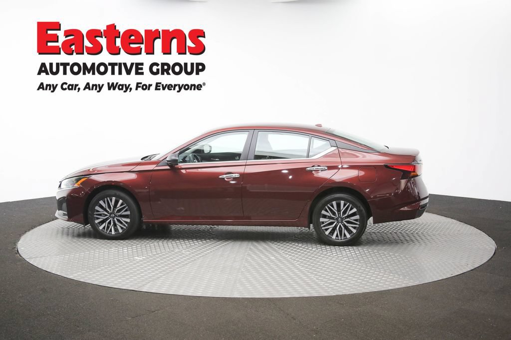 Used 2025 Nissan Altima 2.5 SV AWD/4WD image 56