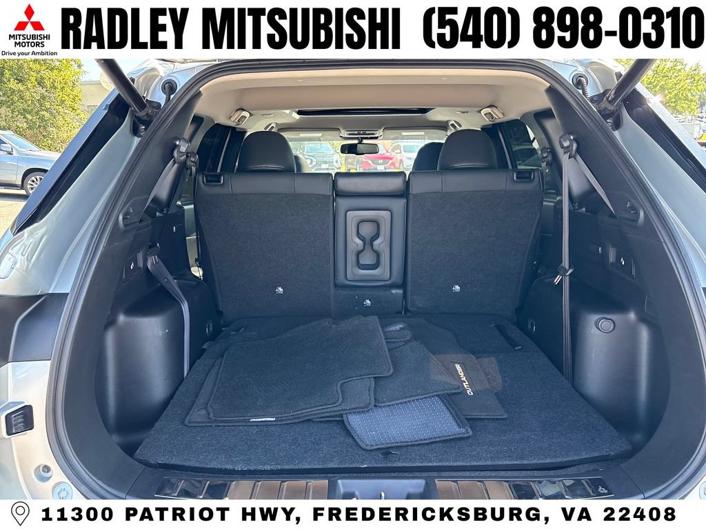 Used 2023 Mitsubishi Outlander SE FWD image 14