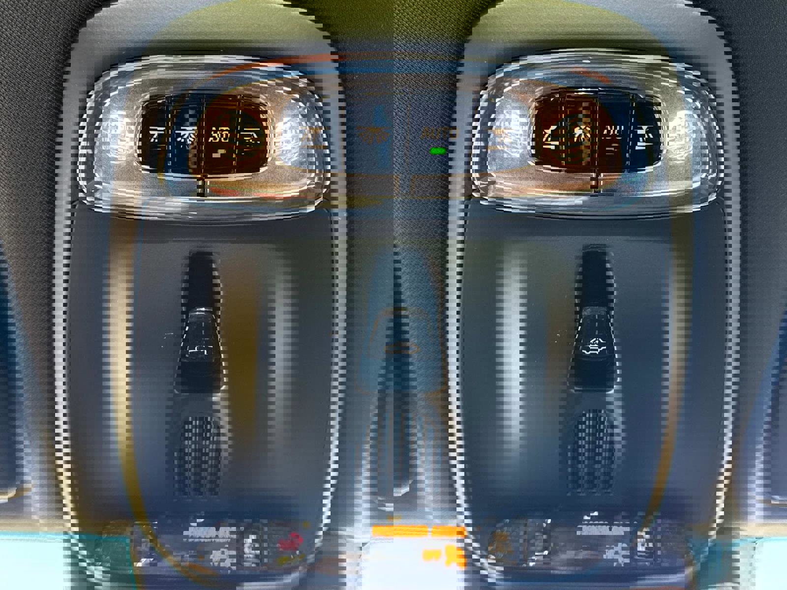 Used 2019 Volvo XC60 T6 Inscription image 27