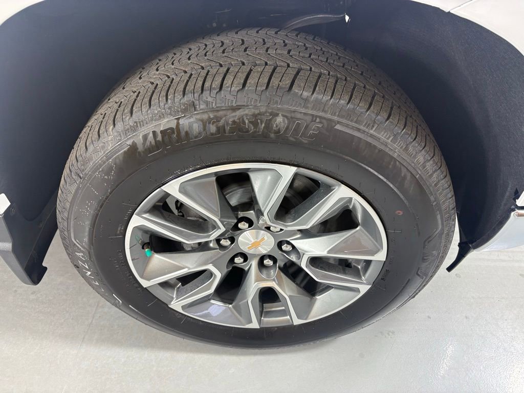 Used 2025 Chevrolet Silverado 1500 LT w/ Safety Package image 13