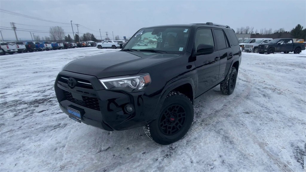 Used 2023 Toyota 4Runner SR5 image 4