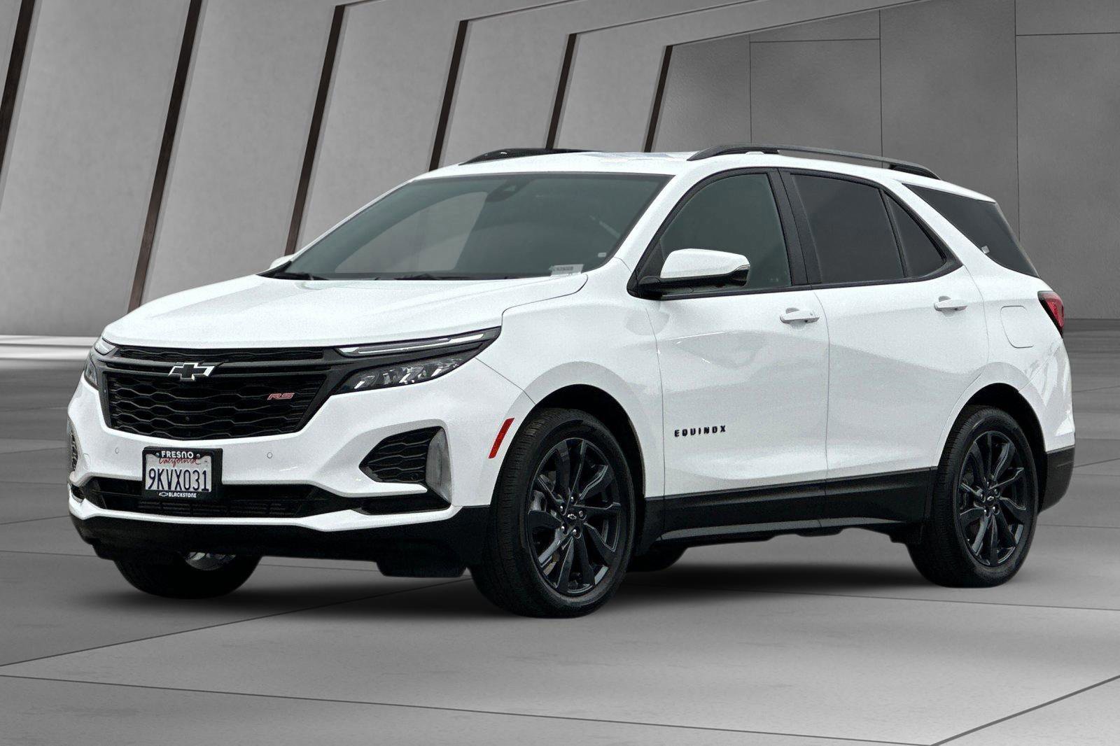 Used 2024 Chevrolet Equinox RS w/ RS Leather Package image 8