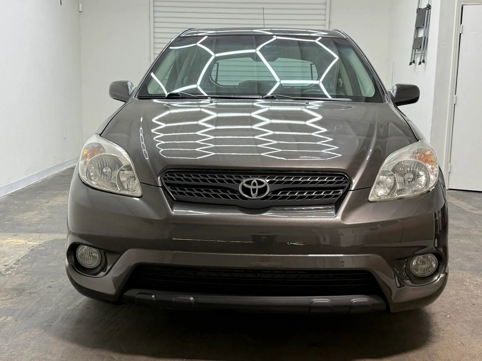 Used 2005 Toyota Matrix XR FWD image 3