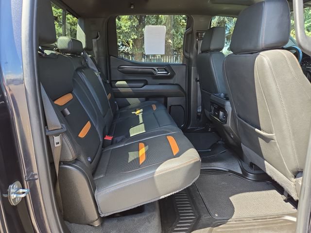 Used 2024 GMC Sierra 1500 AT4 w/ Technology Package AWD/4WD image 39