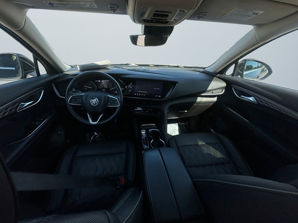 Used 2021 Buick Envision Avenir w/ Technology Package II AWD/4WD image 10