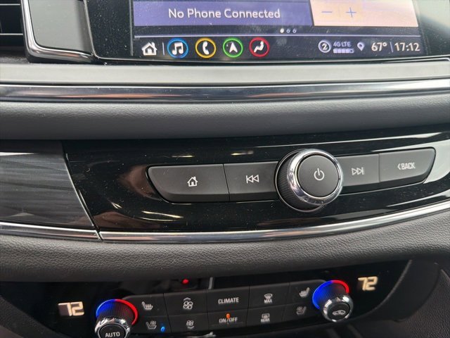 Used 2024 Buick Enclave Premium image 38