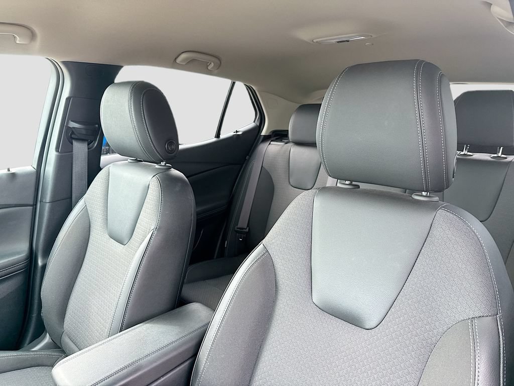 Used 2024 Buick Encore GX Preferred w/ Comfort Package FWD image 11