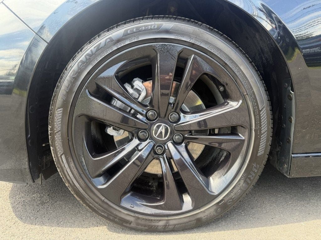 Used 2025 Acura TLX w/ Technology Package FWD image 8