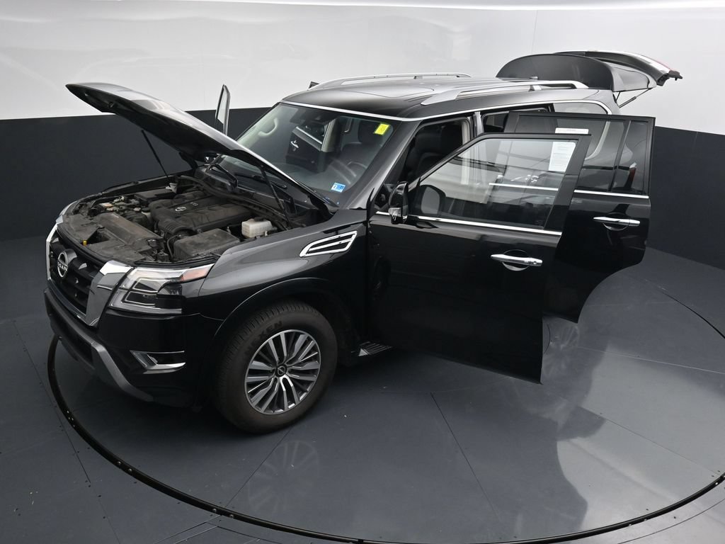 Used 2024 Nissan Armada SL w/ Captain's Chairs Package AWD/4WD image 37