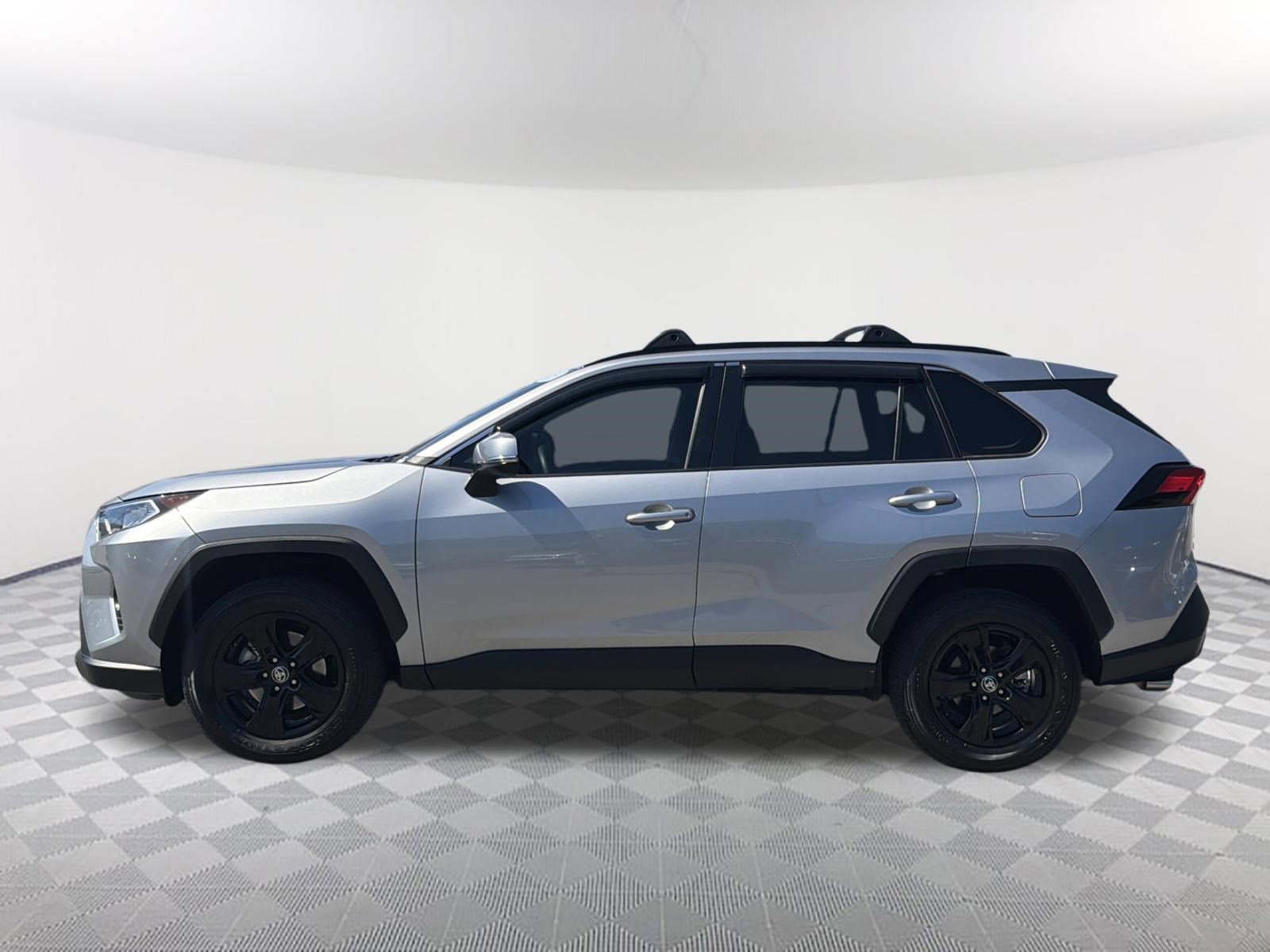 Certified 2021 Toyota RAV4 XLE w/ Convenience Package FWD image 14
