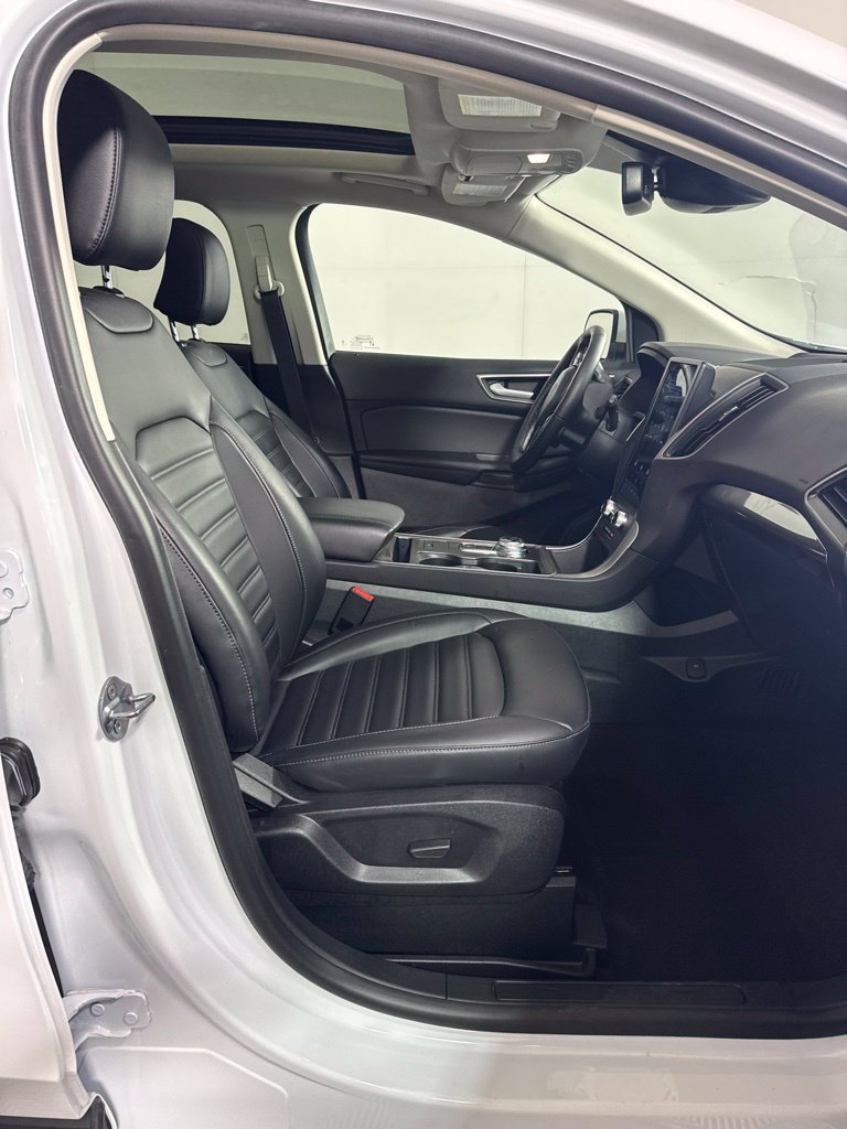 Used 2024 Ford Edge SEL w/ Convenience Package AWD/4WD image 16