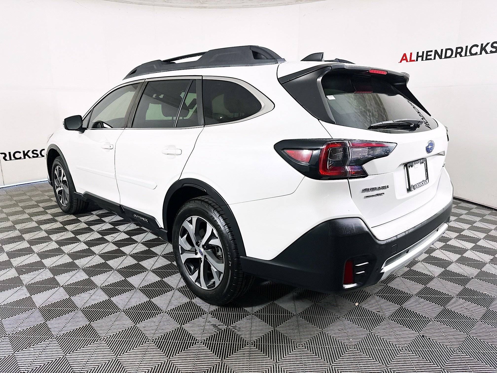 Used 2022 Subaru Outback Limited image 5