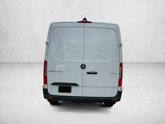 Used 2024 Mercedes-Benz Sprinter 2500 image 6