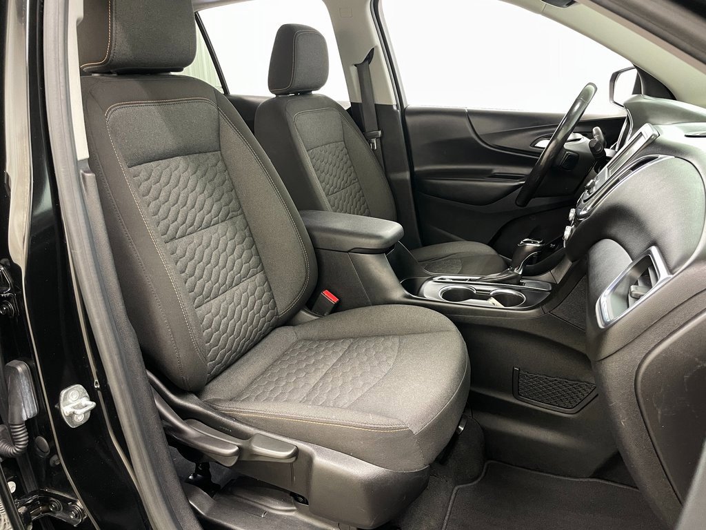 Used 2018 Chevrolet Equinox LT image 36