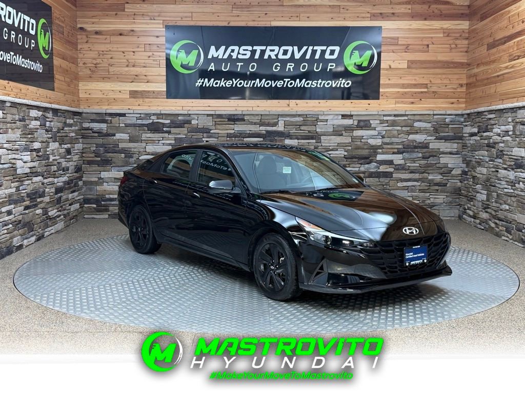 Certified 2023 Hyundai Elantra SEL image 1