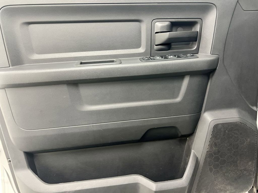 Used 2012 RAM 3500 ST w/ Chrome Appearance Group image 19