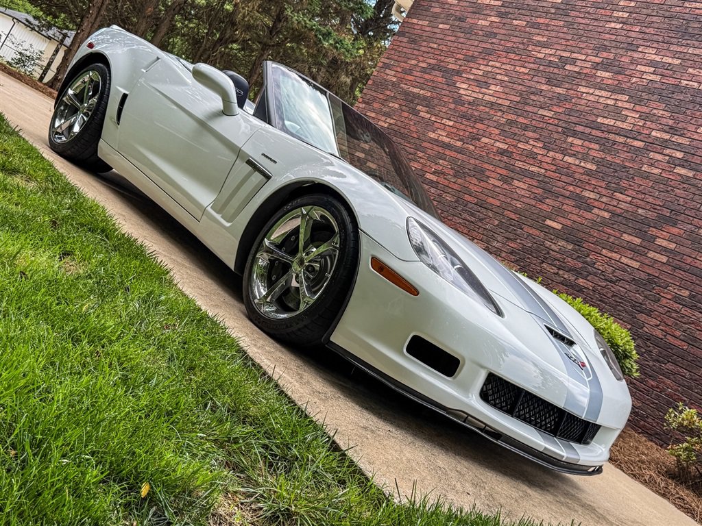 Used 2013 Chevrolet Corvette Grand Sport w/ 4LT Preferred Equipment Group RWD image 26