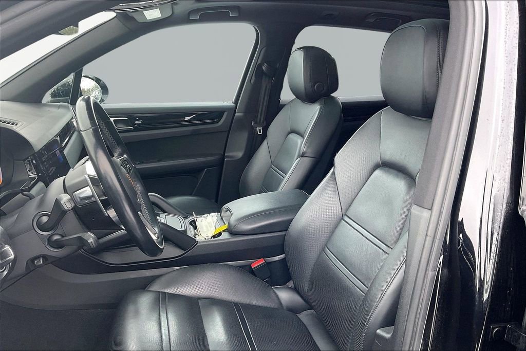 Used 2019 Porsche Cayenne image 22