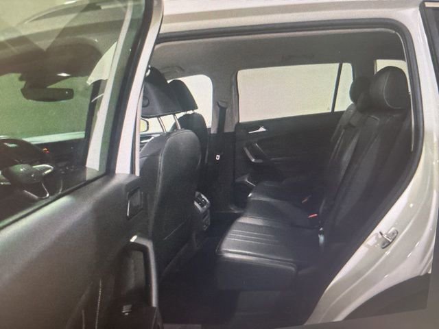 Used 2023 Volkswagen Tiguan SE image 13