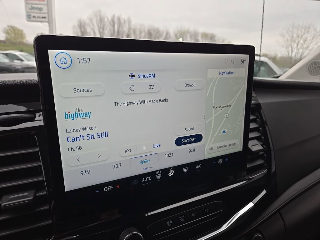 Used 2023 Ford Transit 350 XLT RWD image 47