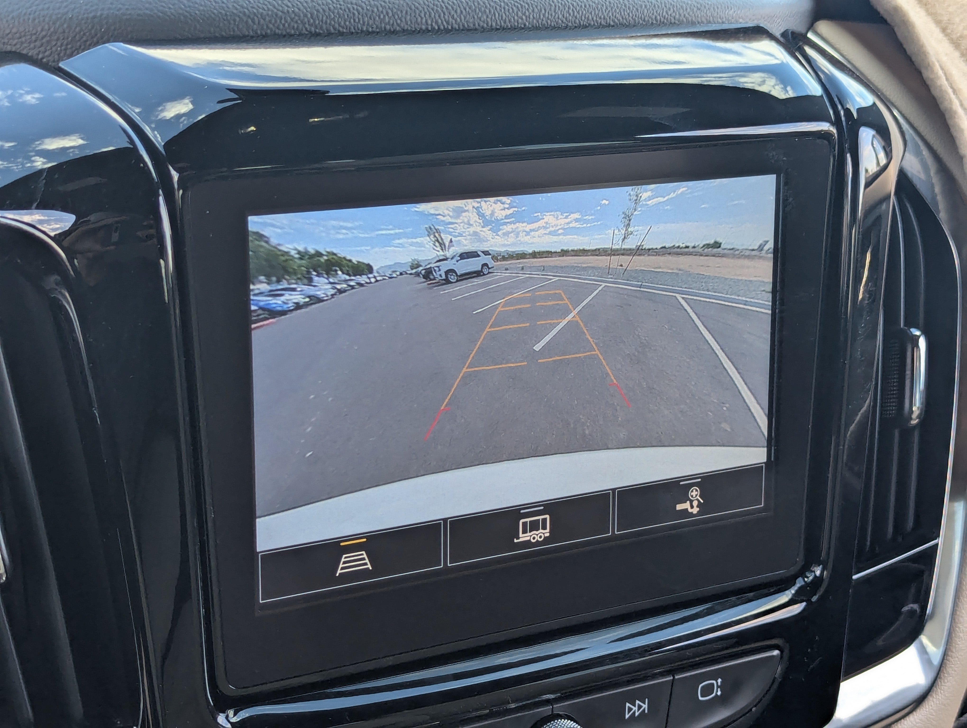 Used 2023 Chevrolet Traverse LT AWD/4WD image 26