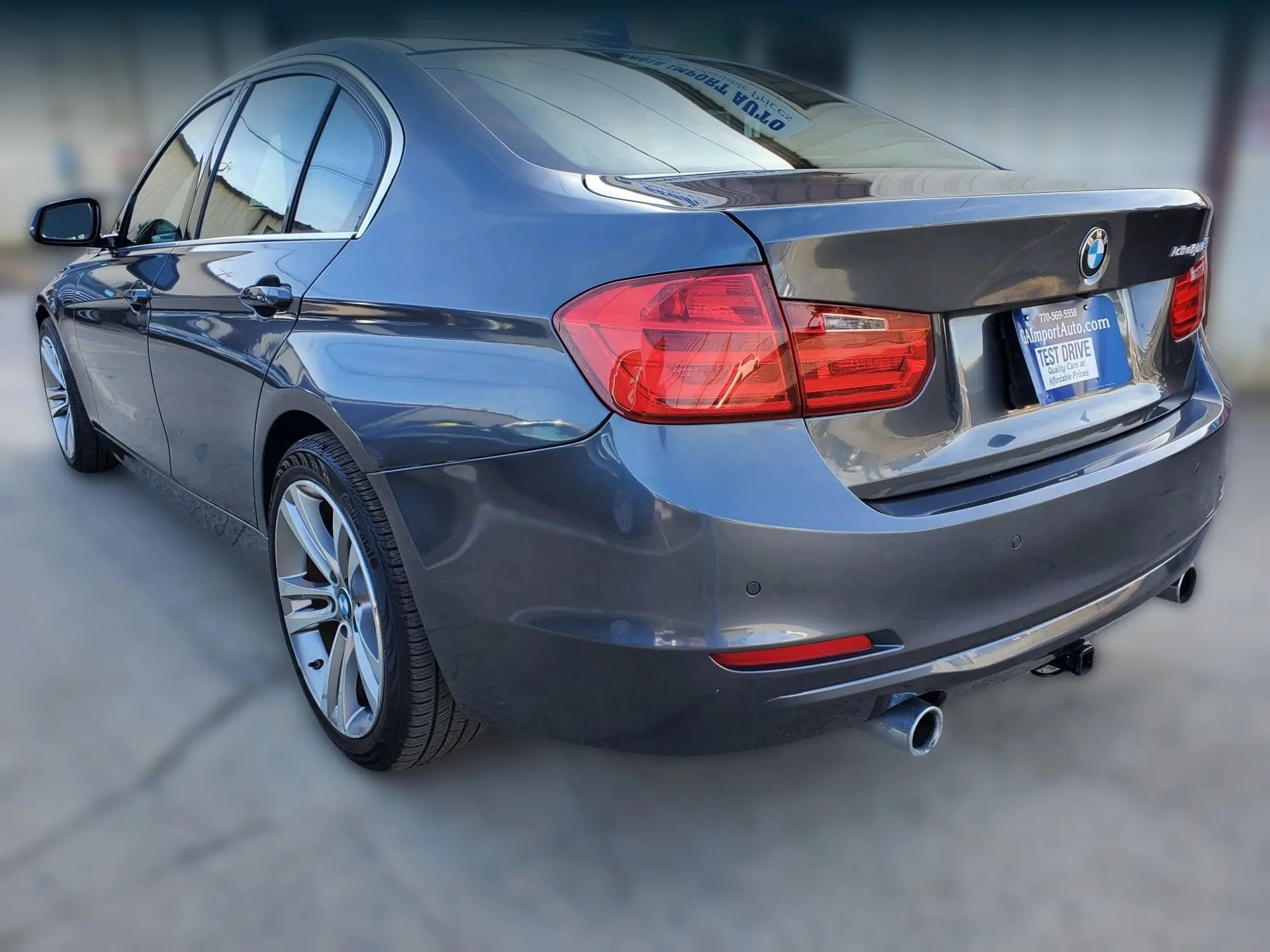 Used 2015 BMW ActiveHybrid 3 w/ Technology Package RWD image 5