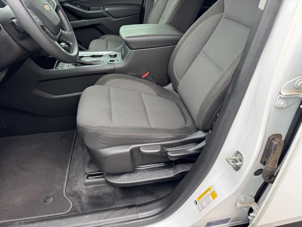 Used 2020 Chevrolet Traverse LS FWD image 8