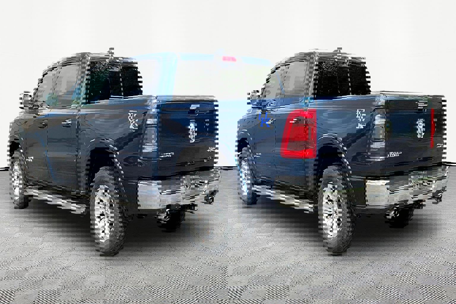Used 2020 RAM 1500 Laramie image 4