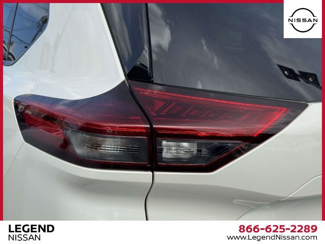 Certified 2023 Nissan Rogue SL w/ SL Premium Package AWD/4WD image 11