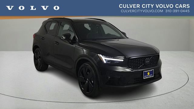 New 2026 Volvo XC40 B5 Ultra w/ Climate Package
