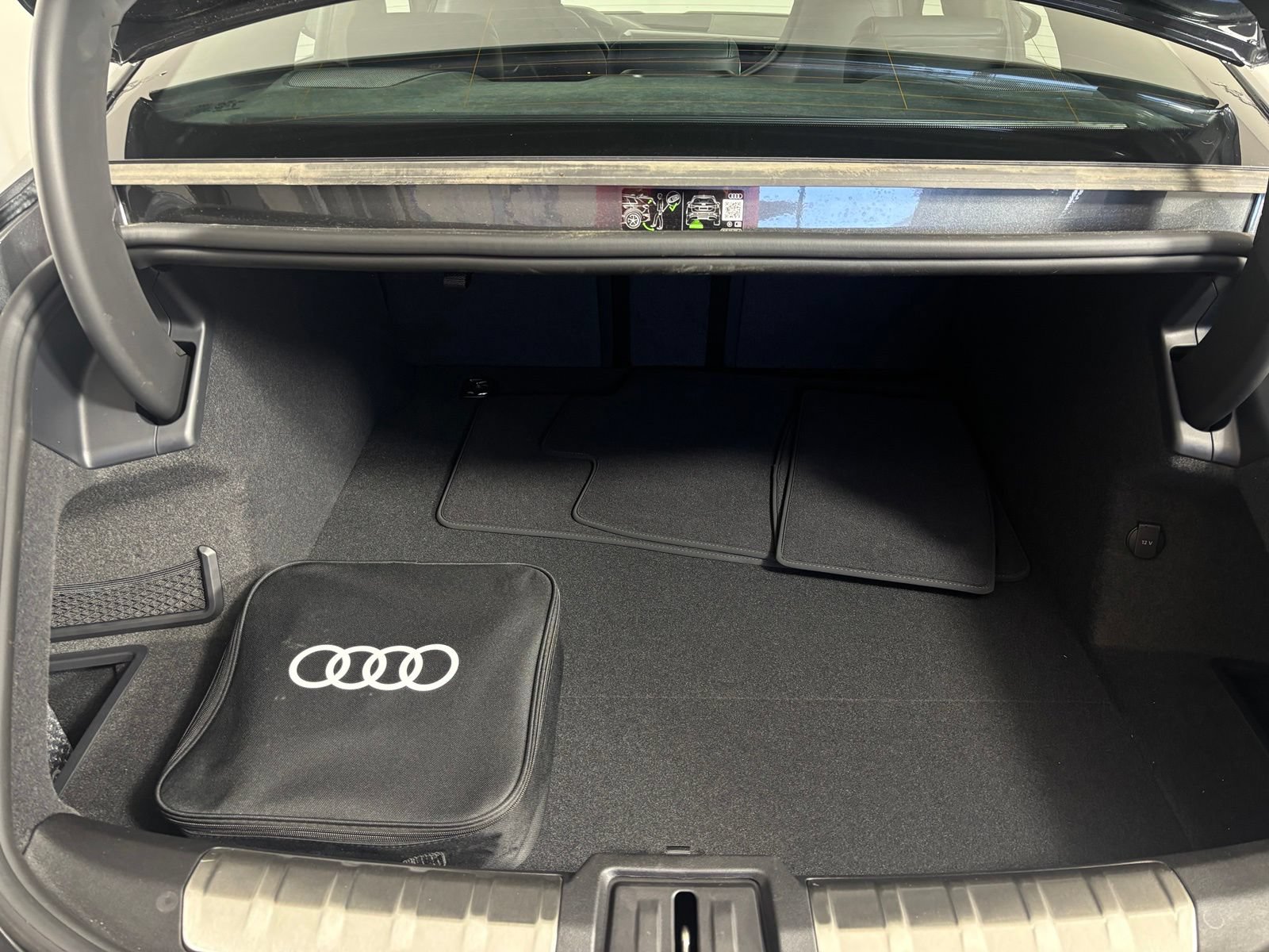 New 2026 Audi RS e-tron GT performance AWD/4WD image 19