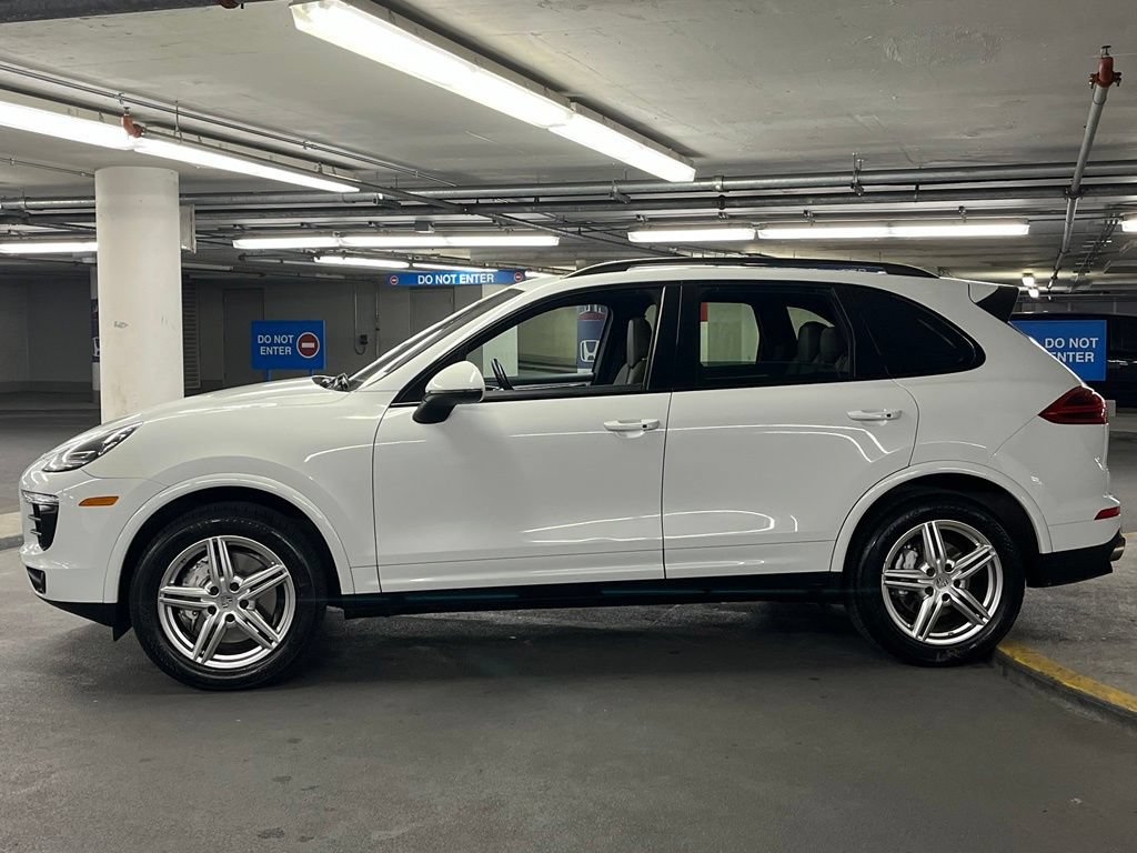 Used 2017 Porsche Cayenne S AWD/4WD image 33