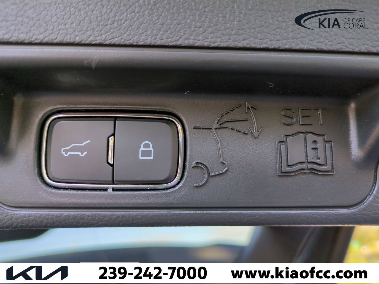 Used 2024 Ford Explorer ST-Line w/ Class IV Trailer Tow Package image 13