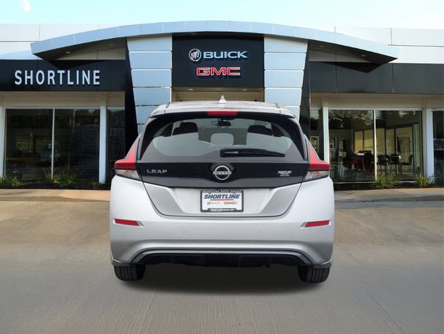 Used 2024 Nissan Leaf S image 4