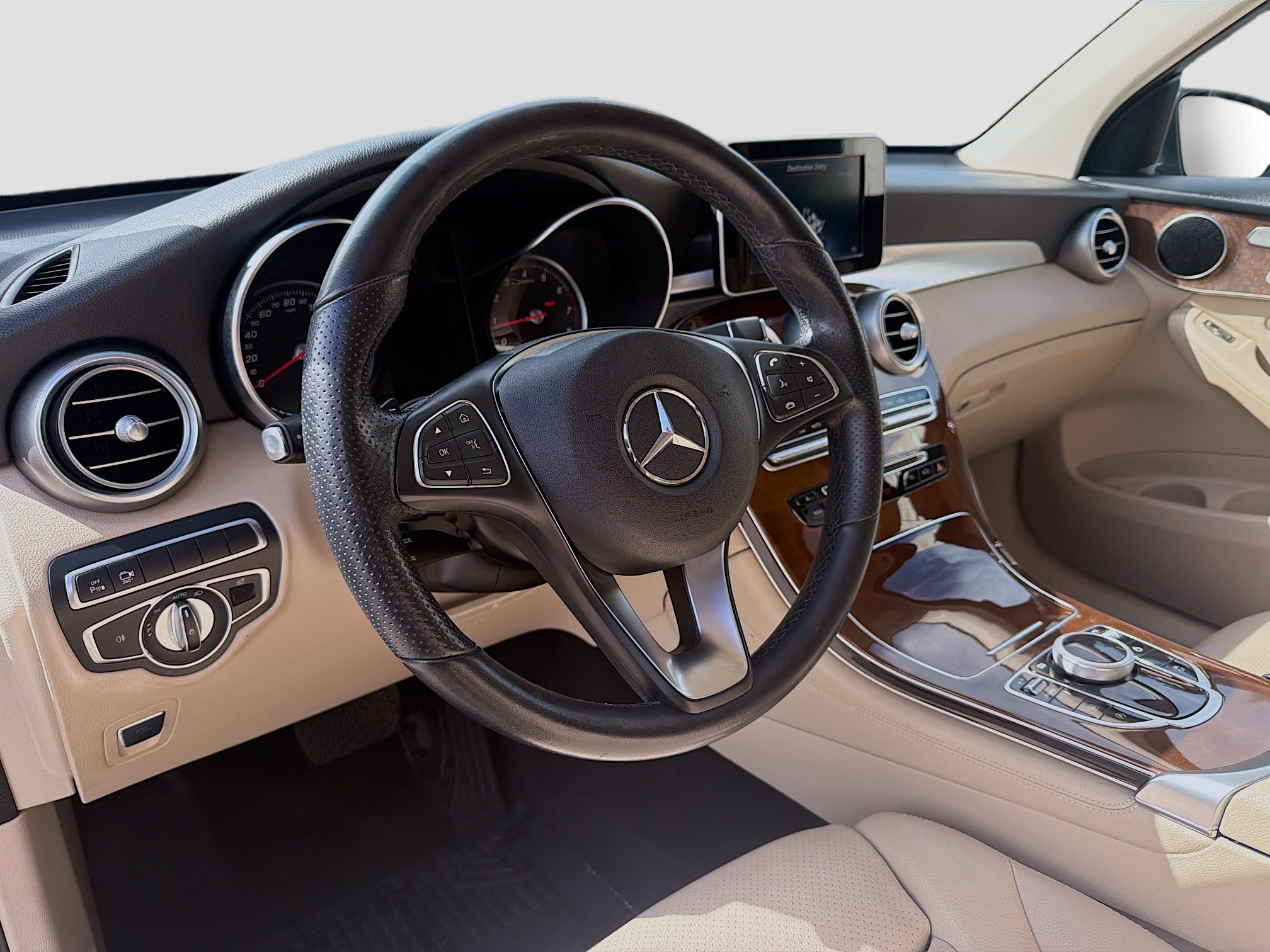 Used 2019 Mercedes-Benz GLC 300 image 7