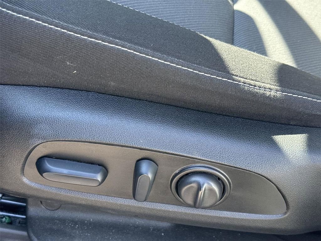 Used 2024 Chevrolet Blazer LT image 32