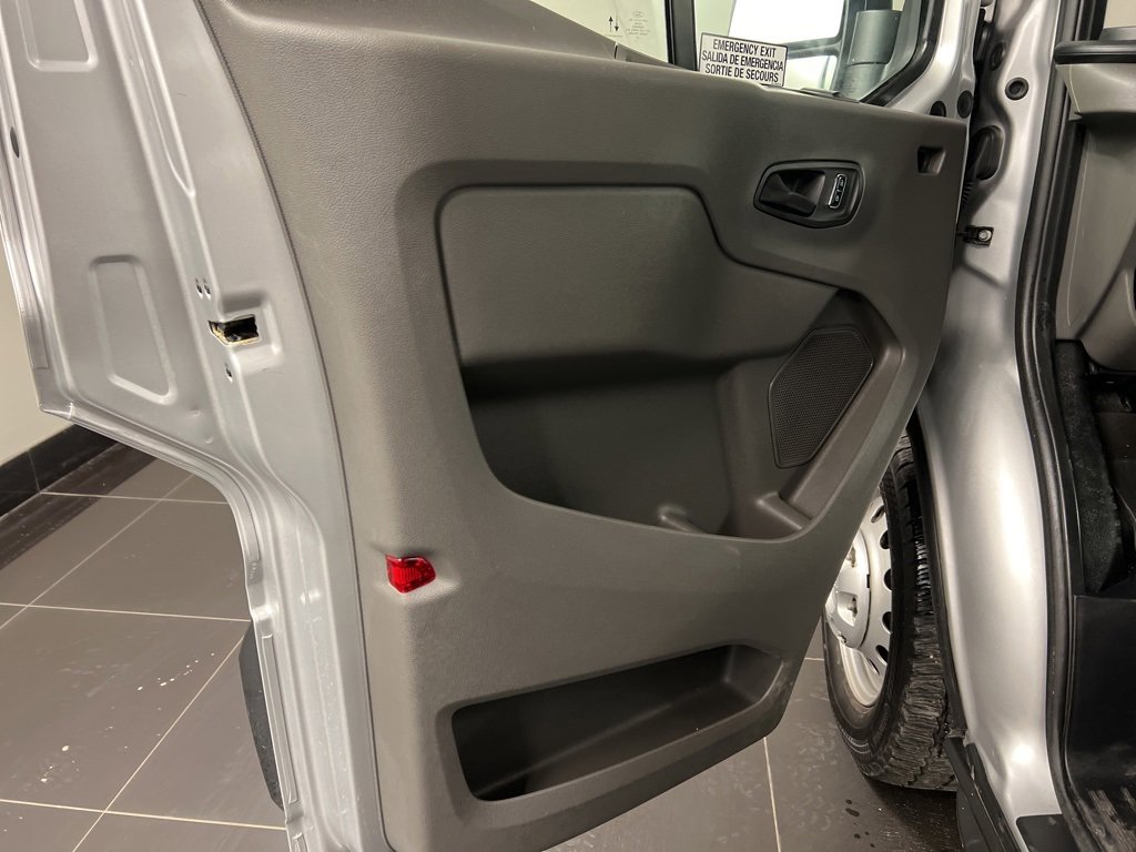 Used 2024 Ford Transit 350 XLT image 25