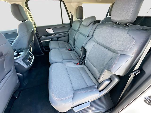 Used 2025 Ford Expedition Max Active RWD image 23