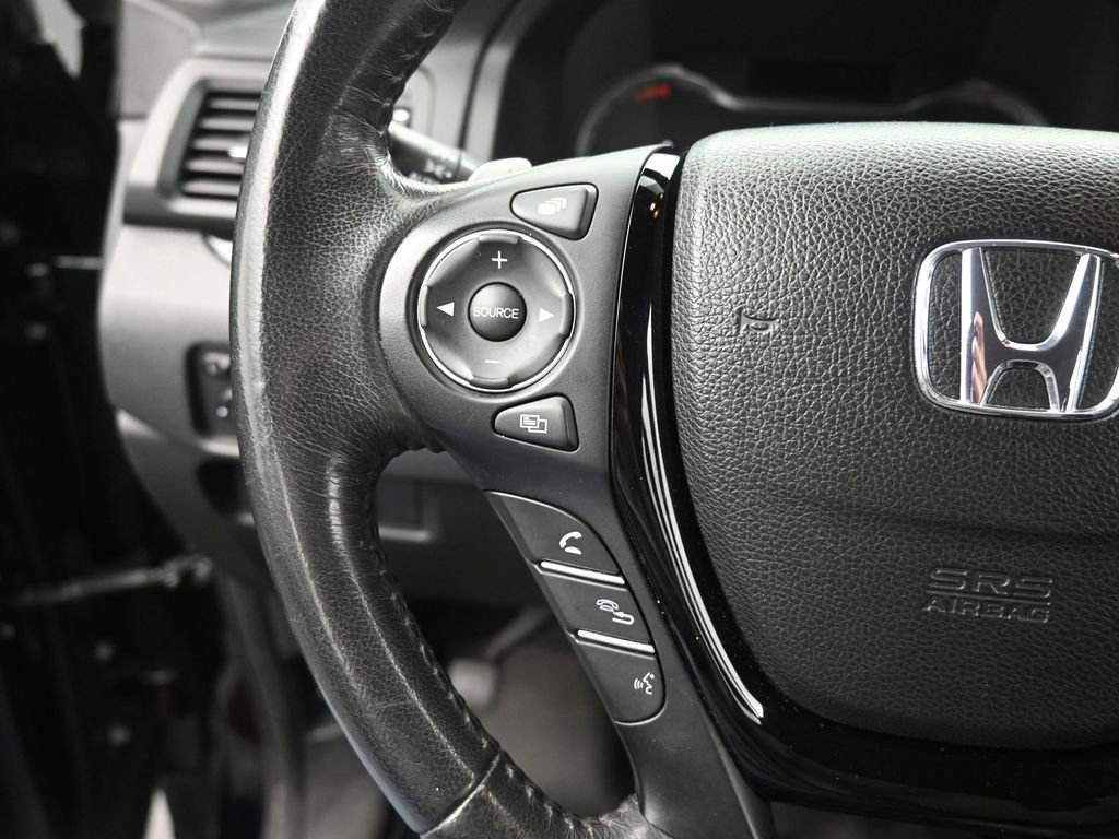 Used 2017 Honda Pilot Touring image 34