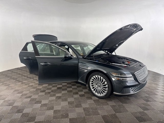 Used 2023 Genesis G80 image 12