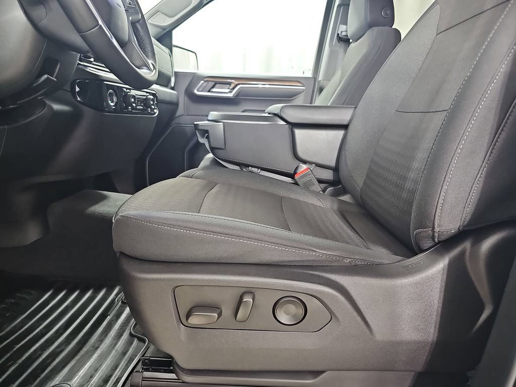 Certified 2024 Chevrolet Silverado 1500 LT AWD/4WD image 34