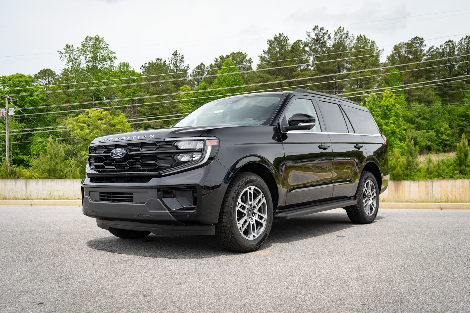 New 2026 Ford Expedition Active AWD/4WD image 3