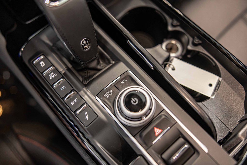 Used 2024 Maserati Levante Modena Ultima image 32