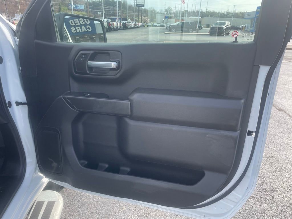 Used 2025 Chevrolet Silverado 1500 W/T image 10