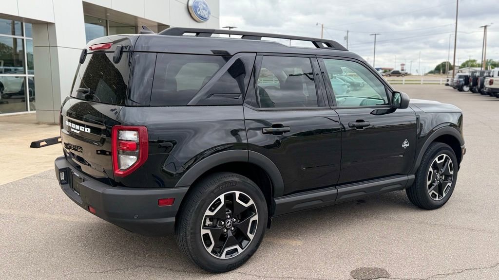 Used 2023 Ford Bronco Sport Outer Banks AWD/4WD image 4